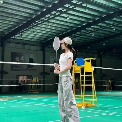 秦承静